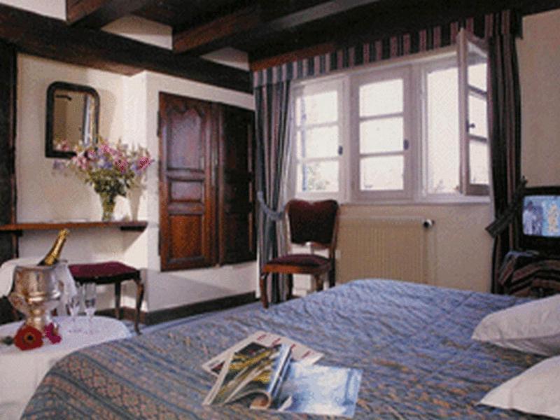 Auberge Et Hostellerie Paysanne Lutter Exteriör bild
